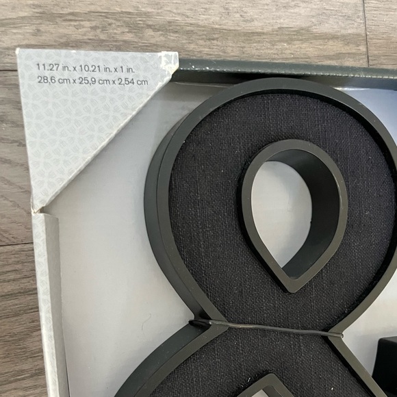 Home Decor Wall Gallery & Accessory - Picture 8 of 8